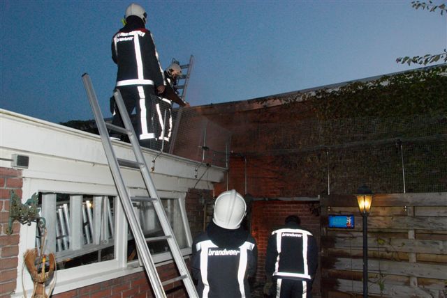 2009/191/20090815 007 Buitenbrand Sperwerstraat.jpg